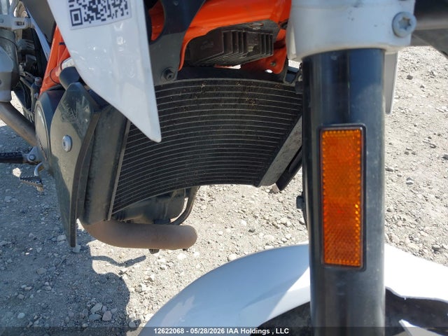 2014 Ktm 690 Duke მანქანა იყიდება აუქციონზე, vin: VBKLDT408EM762827, აუქციონის ნომერი: 12622068