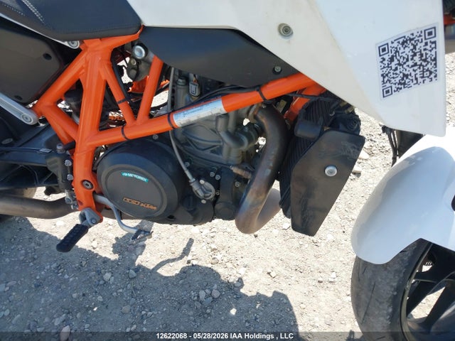 2014 Ktm 690 Duke მანქანა იყიდება აუქციონზე, vin: VBKLDT408EM762827, აუქციონის ნომერი: 12622068