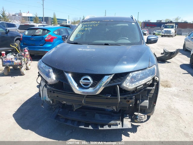 2015 Nissan Rogue S/sl/sv მანქანა იყიდება აუქციონზე, vin: 5N1AT2MV0FC847245, აუქციონის ნომერი: 12607746