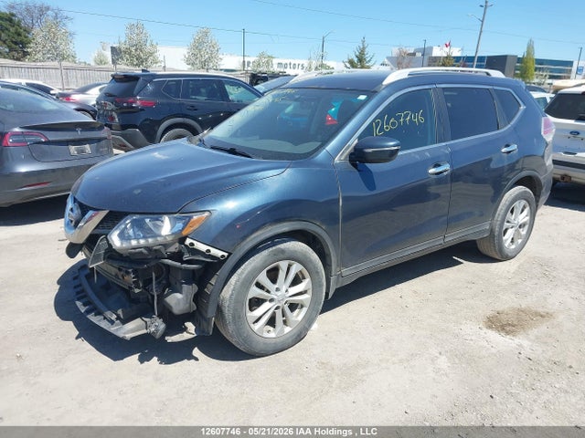 2015 Nissan Rogue S/sl/sv მანქანა იყიდება აუქციონზე, vin: 5N1AT2MV0FC847245, აუქციონის ნომერი: 12607746