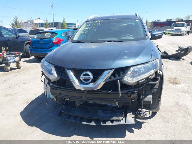 2015 Nissan Rogue S/sl/sv მანქანა იყიდება აუქციონზე, vin: 5N1AT2MV0FC847245, აუქციონის ნომერი: 12607746