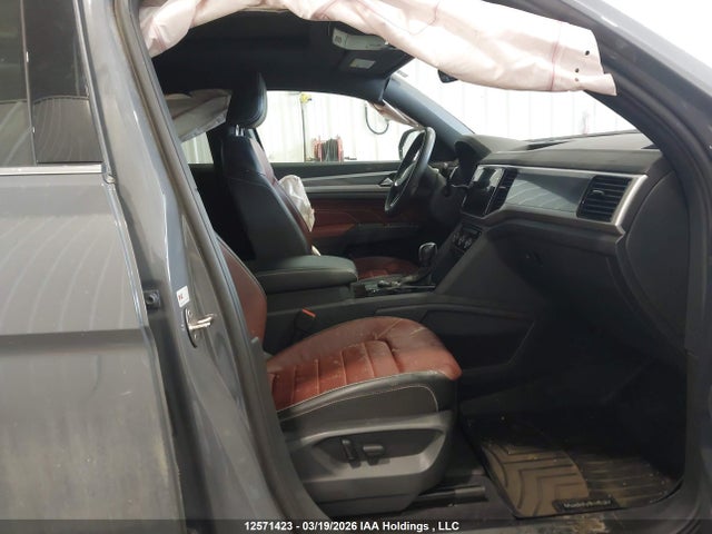Продажа на аукционе авто 2022 Volkswagen Atlas, vin: 1V2FE2CA4NC228115, номер лота: 12571423