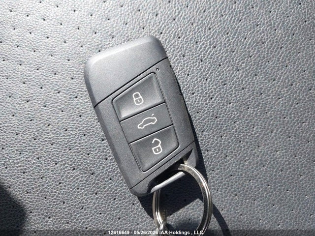 3VWW57BU3KM070528 Volkswagen Jetta 1.4 Tsi Highline