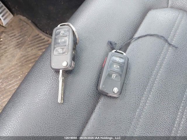 2012 Volkswagen Jetta 2.5l Comfortline/2.5l Sportline მანქანა იყიდება აუქციონზე, vin: 3VWBX7AJ0CM313794, აუქციონის ნომერი: 12619055