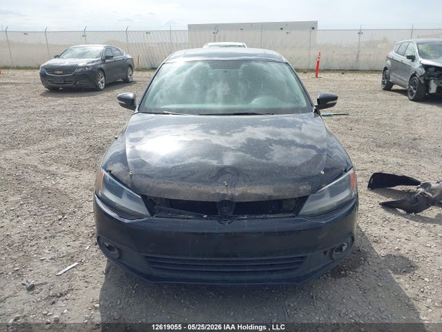 2012 Volkswagen Jetta 2.5l Comfortline/2.5l Sportline მანქანა იყიდება აუქციონზე, vin: 3VWBX7AJ0CM313794, აუქციონის ნომერი: 12619055