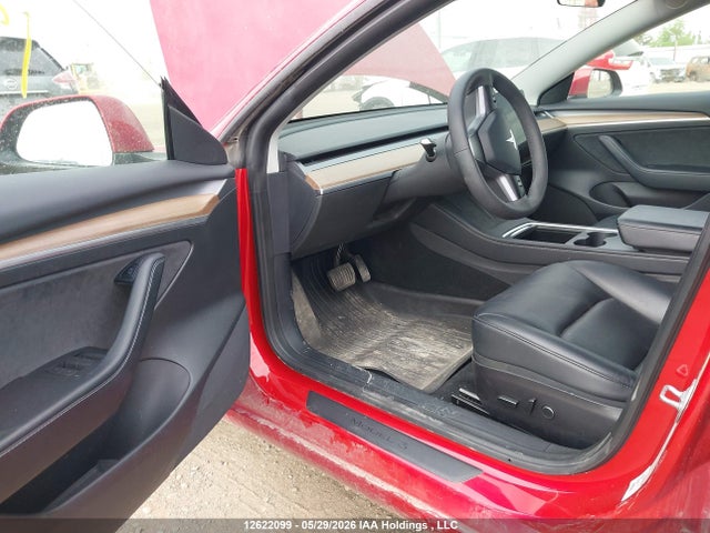 5YJ3E1EA9NF258211 Tesla MODEL 3