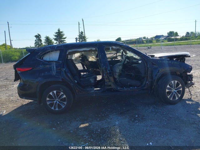 2021 Toyota Highlander Hybrid Xle მანქანა იყიდება აუქციონზე, vin: 5TDGBRCH8MS528967, აუქციონის ნომერი: 12622100