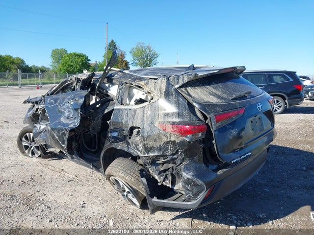 2021 Toyota Highlander Hybrid Xle მანქანა იყიდება აუქციონზე, vin: 5TDGBRCH8MS528967, აუქციონის ნომერი: 12622100