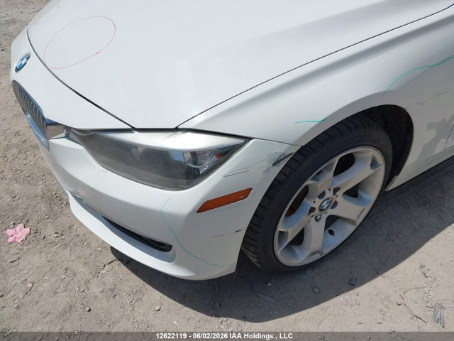 WBA3C3C5XEK200065 BMW 320i Xdrive