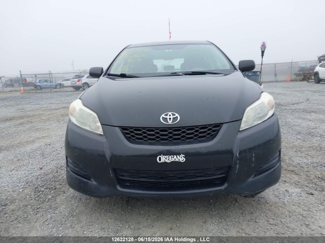 12622128 :رقم المزاد ، 2T1KU4EE5BC619615 vin ، 2011 Toyota Matrix مزاد بيع