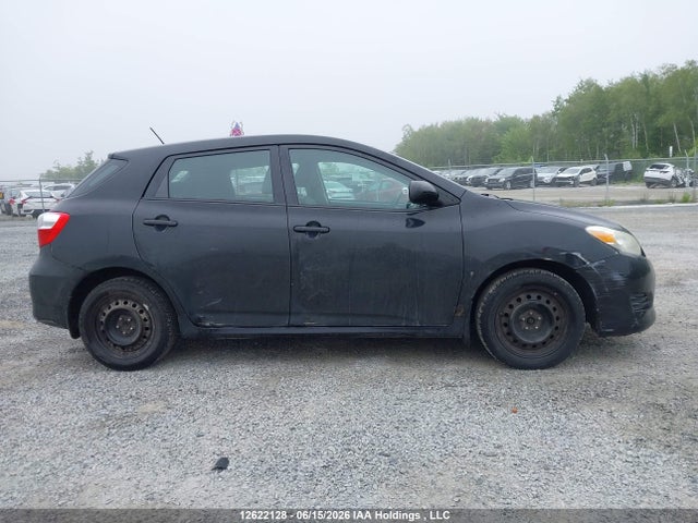 12622128 :رقم المزاد ، 2T1KU4EE5BC619615 vin ، 2011 Toyota Matrix مزاد بيع