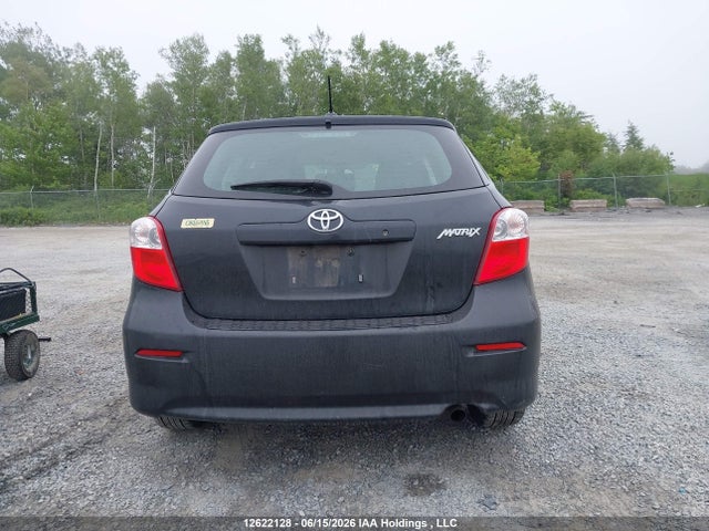 12622128 :رقم المزاد ، 2T1KU4EE5BC619615 vin ، 2011 Toyota Matrix مزاد بيع