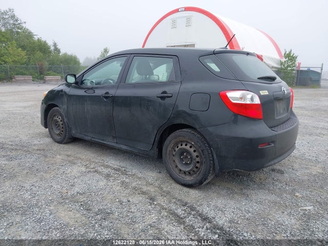 12622128 :رقم المزاد ، 2T1KU4EE5BC619615 vin ، 2011 Toyota Matrix مزاد بيع