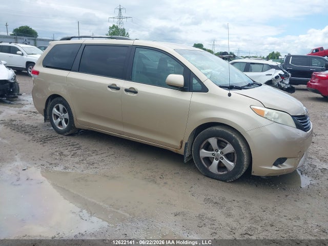 2011 Toyota Sienna მანქანა იყიდება აუქციონზე, vin: 5TDZK3DC5BS113417, აუქციონის ნომერი: 12622141
