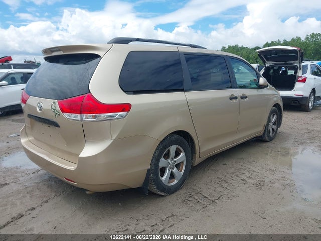 2011 Toyota Sienna მანქანა იყიდება აუქციონზე, vin: 5TDZK3DC5BS113417, აუქციონის ნომერი: 12622141