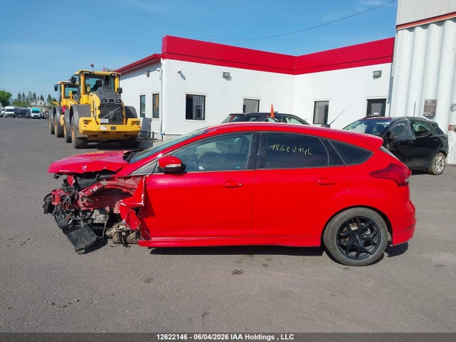 12622146 :رقم المزاد ، 1FADP3K29HL330006 vin ، 2017 Ford Focus Se مزاد بيع