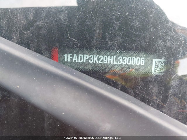 12622146 :رقم المزاد ، 1FADP3K29HL330006 vin ، 2017 Ford Focus Se مزاد بيع