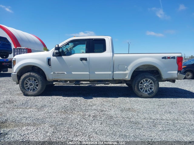 Продажа на аукционе авто 2018 Ford F-350 Xlt, vin: 1FT8X3BT7JEB86261, номер лота: 12622172
