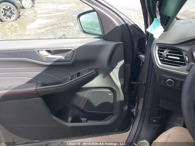 12622178 :رقم المزاد ، 1FMCU9MZ6SUA75081 vin ، 2025 Ford Escape St Line مزاد بيع