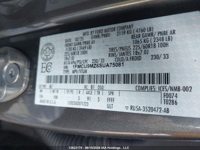 1FMCU9MZ6SUA75081 Ford Escape St Line