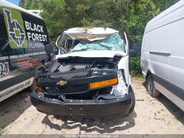 Chevrolet Express 2500 Work Van 2024 1GCWGAFP0R1281871 Image 11