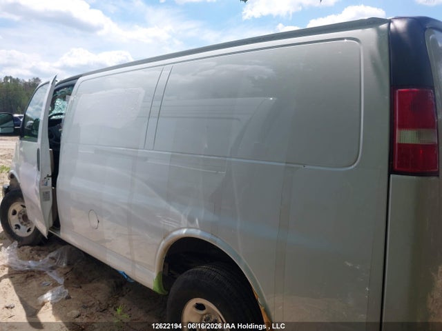 Chevrolet Express 2500 Work Van 2024 1GCWGAFP0R1281871 Image 13