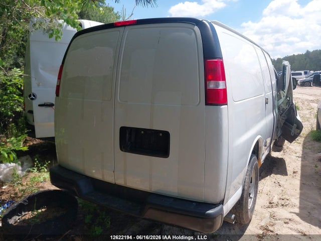 Chevrolet Express 2500 Work Van 2024 1GCWGAFP0R1281871 Image 15