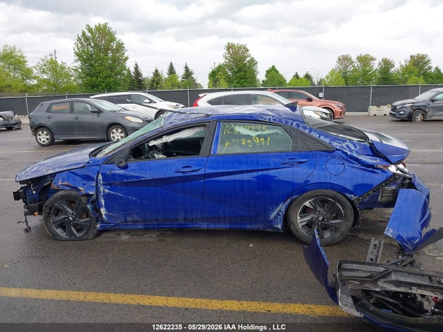 KMHLM4AG1NU285971 Hyundai Elantra Preferred Ivt