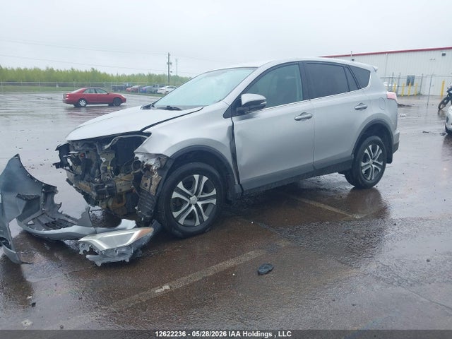 Toyota RAV4 LE 2016 2T3BFREV8GW497921 Image 2