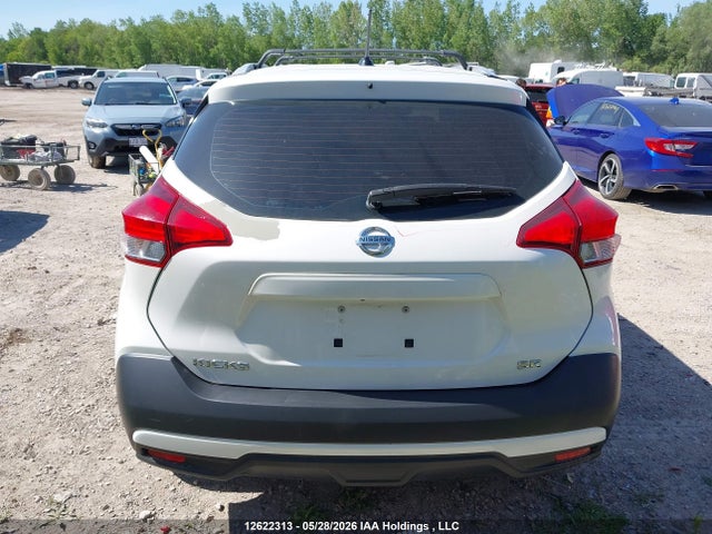 12622313 :رقم المزاد ، 3N1CP5CU6KL527103 vin ، 2019 Nissan Kicks S/sr/sv مزاد بيع