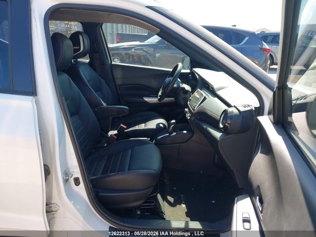 12622313 :رقم المزاد ، 3N1CP5CU6KL527103 vin ، 2019 Nissan Kicks S/sr/sv مزاد بيع