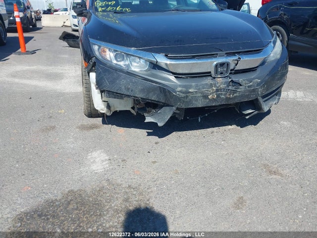 Продажа на аукционе авто 2018 Honda Civic Lx, vin: 2HGFC2F51JH014651, номер лота: 12622372