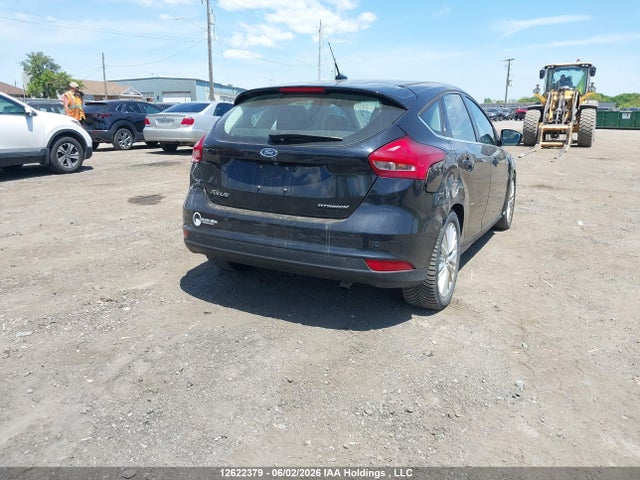 Ford Focus Titanium 2017 1FADP3N28HL334754 Image 4