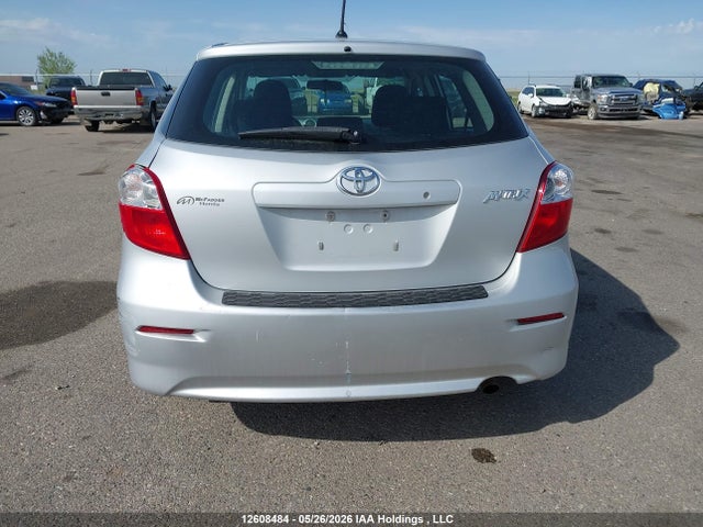 12608484 :رقم المزاد ، 2T1KU4EE0DC057612 vin ، 2013 Toyota Matrix Wagon مزاد بيع