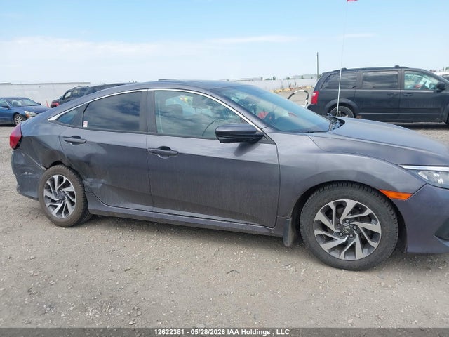 12622381 :رقم المزاد ، 2HGFC2F84JH018543 vin ، 2018 Honda Civic Ex 4dr مزاد بيع