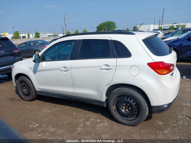 2015 Mitsubishi Rvr Gt მანქანა იყიდება აუქციონზე, vin: 4A4AJ4AU1FE604705, აუქციონის ნომერი: 12622383