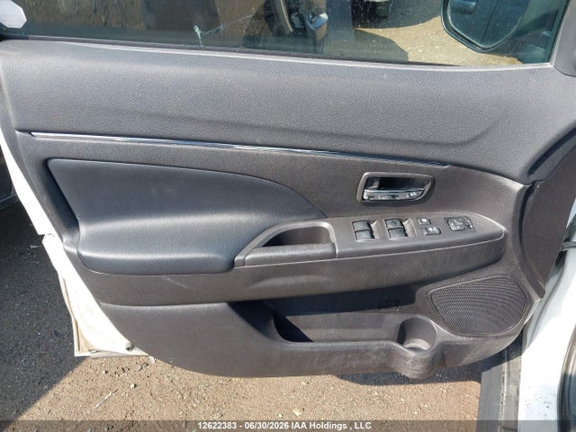 2015 Mitsubishi Rvr Gt მანქანა იყიდება აუქციონზე, vin: 4A4AJ4AU1FE604705, აუქციონის ნომერი: 12622383