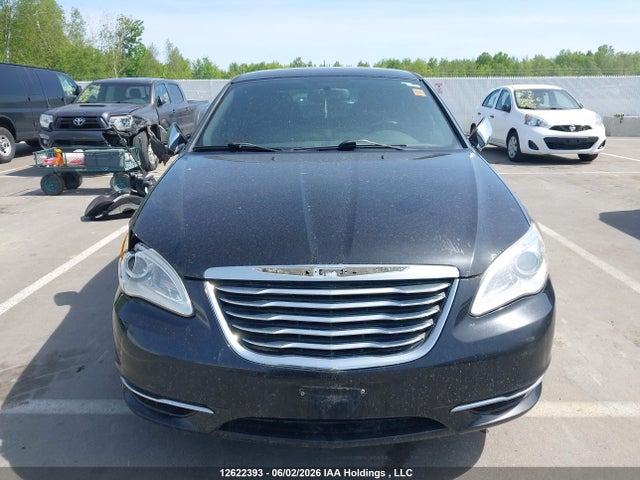 2013 Chrysler 200 მანქანა იყიდება აუქციონზე, vin: 1C3CCBCG2DN673524, აუქციონის ნომერი: 12622393