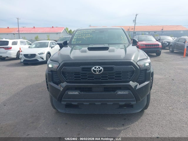 2025 Toyota Tacoma Double Cab/sr5/trd Sport/trd Off Road/ltd მანქანა იყიდება აუქციონზე, vin: 3TYLB5JN6ST063641, აუქციონის ნომერი: 12622402