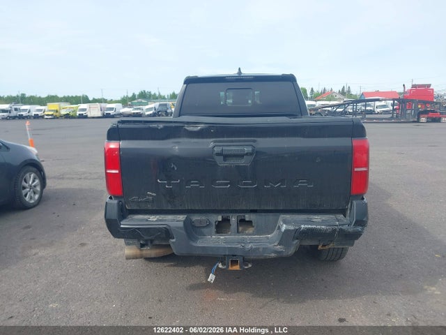 2025 Toyota Tacoma Double Cab/sr5/trd Sport/trd Off Road/ltd მანქანა იყიდება აუქციონზე, vin: 3TYLB5JN6ST063641, აუქციონის ნომერი: 12622402