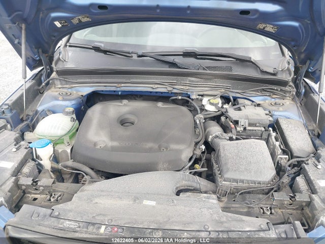 12622405 :رقم المزاد ، YV4162UM6L2255804 vin ، 2020 Volvo Xc40 T5 R-design مزاد بيع