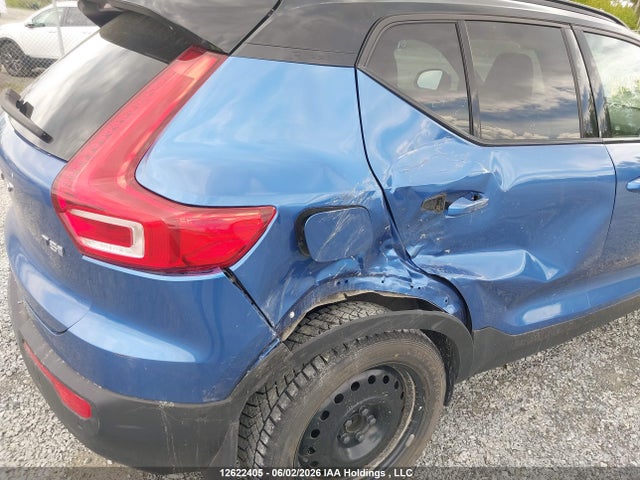 12622405 :رقم المزاد ، YV4162UM6L2255804 vin ، 2020 Volvo Xc40 T5 R-design مزاد بيع