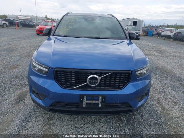 12622405 :رقم المزاد ، YV4162UM6L2255804 vin ، 2020 Volvo Xc40 T5 R-design مزاد بيع
