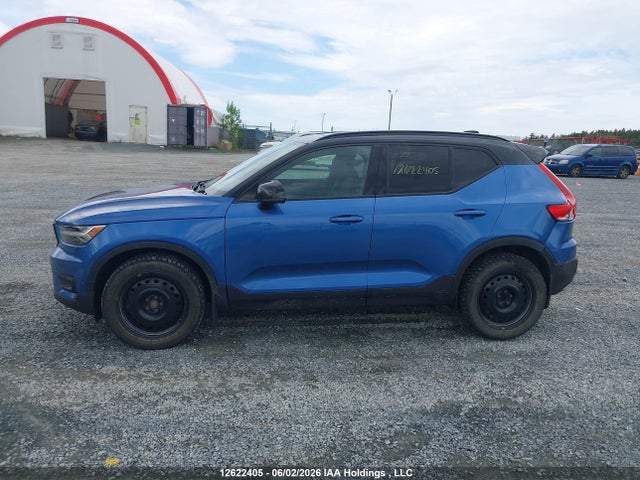 12622405 :رقم المزاد ، YV4162UM6L2255804 vin ، 2020 Volvo Xc40 T5 R-design مزاد بيع