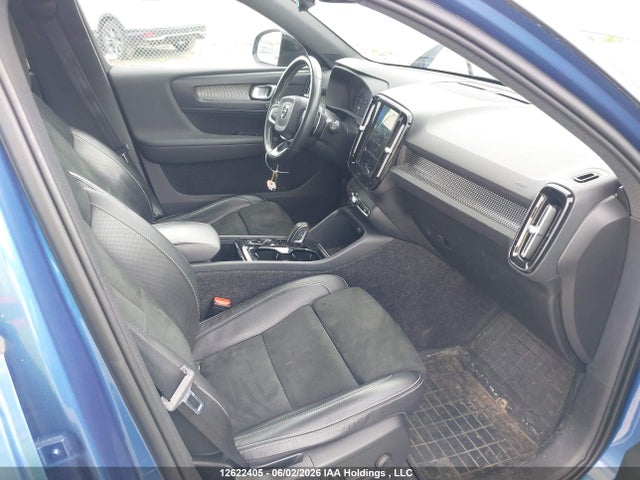 12622405 :رقم المزاد ، YV4162UM6L2255804 vin ، 2020 Volvo Xc40 T5 R-design مزاد بيع