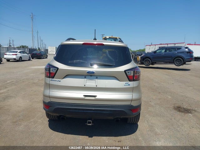 12622457 :رقم المزاد ، 1FMCU9G9XHUE78372 vin ، 2017 Ford Escape Se مزاد بيع
