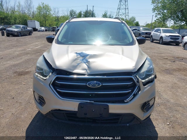 12622457 :رقم المزاد ، 1FMCU9G9XHUE78372 vin ، 2017 Ford Escape Se مزاد بيع