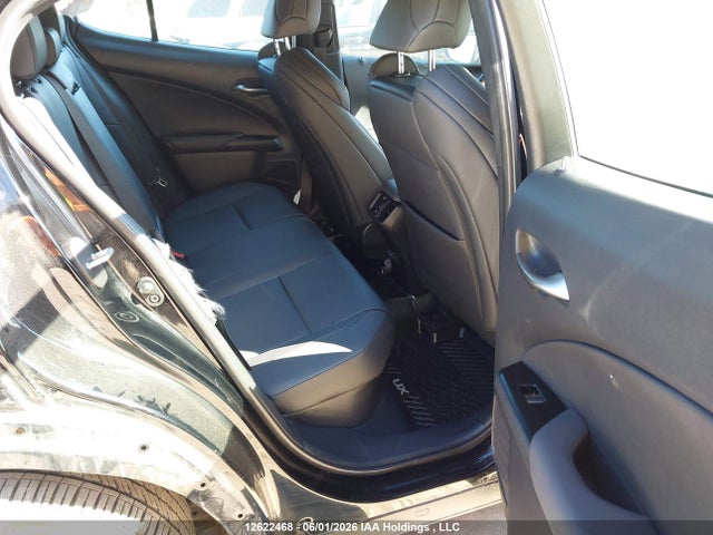 JTHUCJDH6S2000699 Lexus Ux 300h