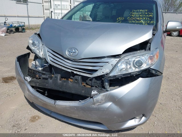 12622470 :رقم المزاد ، 5TDDK3DC9ES084972 vin ، 2014 Toyota Sienna Xle/limited مزاد بيع