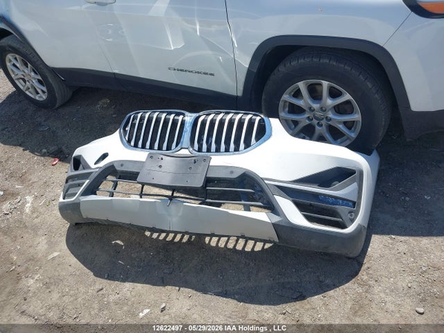 12622497 :رقم المزاد ، WBXJG9C04M3M37958 vin ، 2021 Bmw X1 Xdrive28i/xdrive28i Essential مزاد بيع
